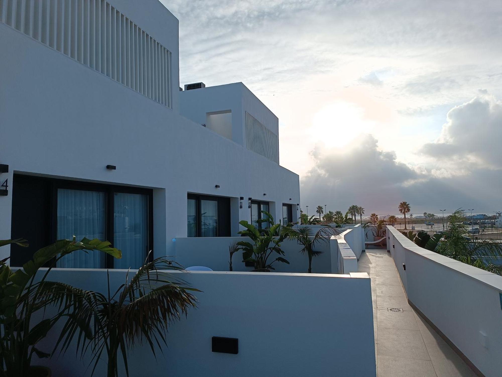 Hotel Apartamentos Hamus Conil De La Frontera Exterior foto